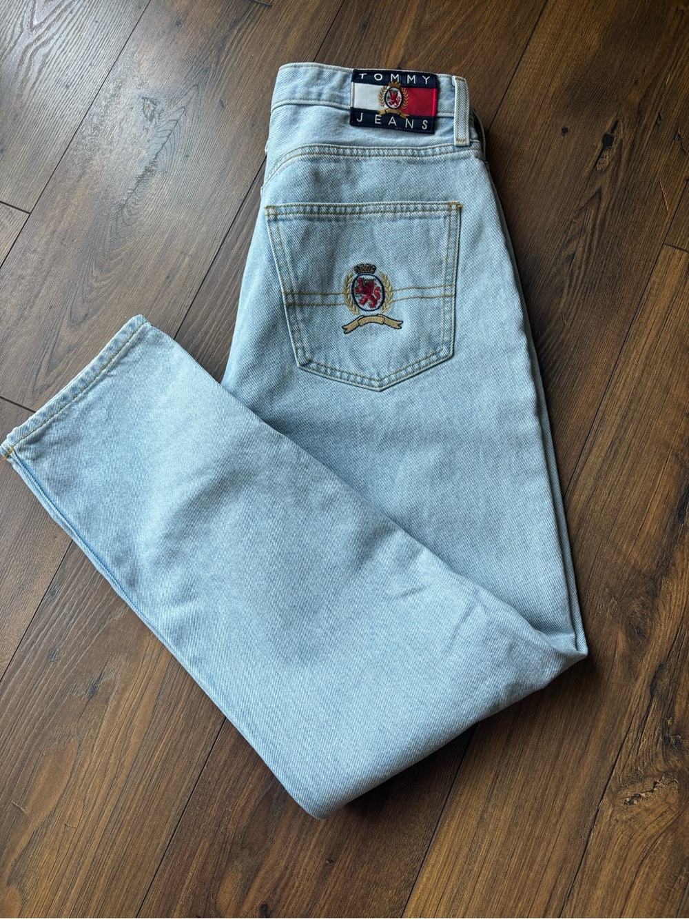 Tommy Hilfiger Vintage Classic Preppy Men's Light Wash Denim Jeans - Sz 32/32